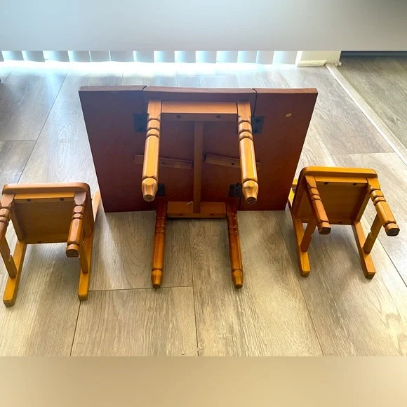 Rare American Girl Doll Molly Table & Chairs - Picture 4 of 5